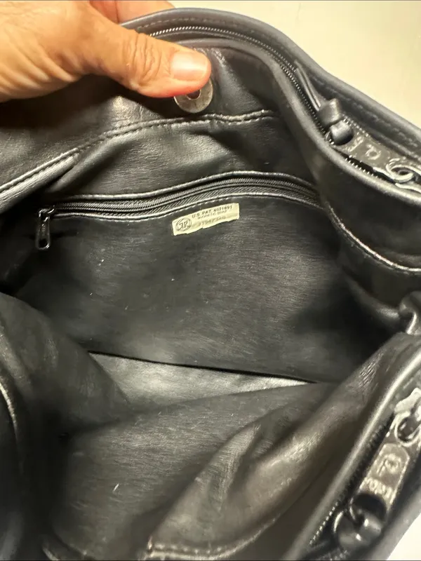 Classic Black Leather Crossbody Bag - Image 5