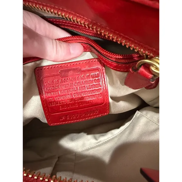Coach Pocket Tote Legacy American Icons 19982 W/Og Tassel Hangtag & Brass Fob - Image 9