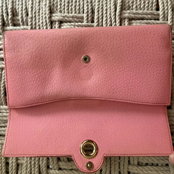 Gucci Vintage Pink Long Snap Wallet with Gold Hardware - Image 5