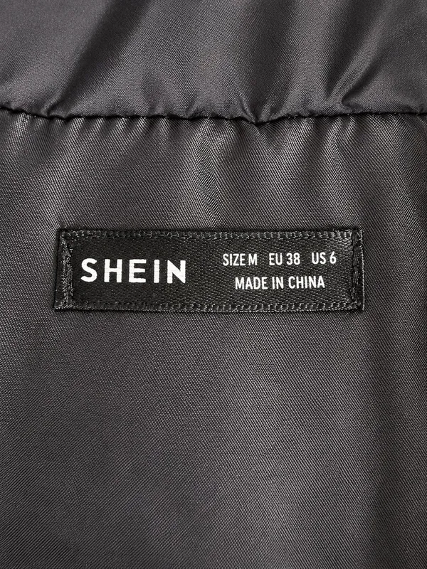 SHEIN Black Puffer Vest Women’s Medium - Image 4