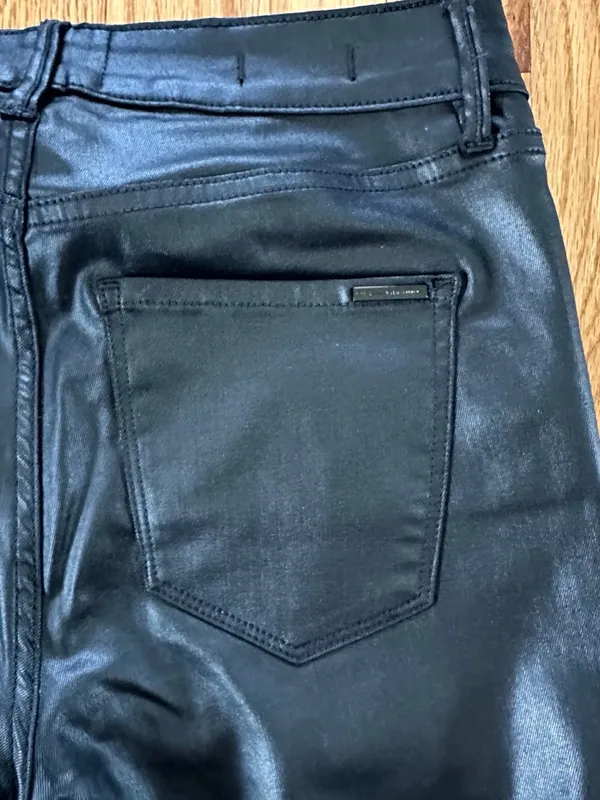 White House Black Market High-Rise Coated Skinny Jeans Black Size 4 - Image 11