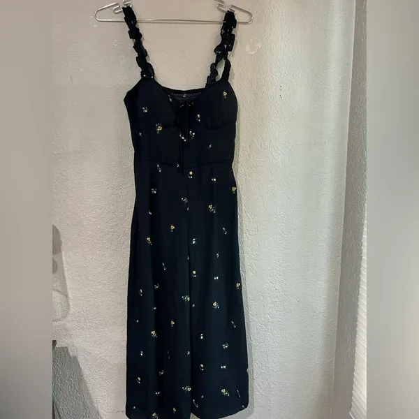 Wild Fable Women's Black and Yellow Jumpsuit size med - Image 5