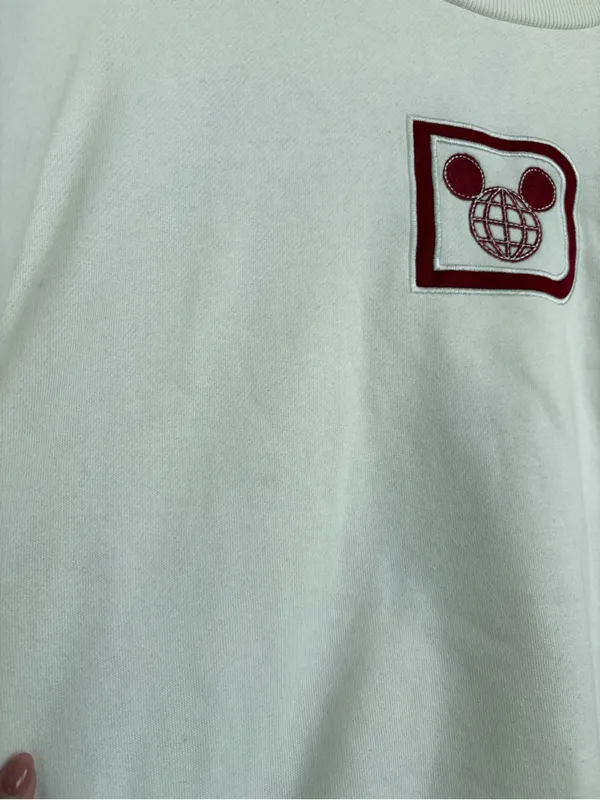 Walt Disney World Parks Holiday Embroidered Cream Pullover Crewneck Size Large - Image 5