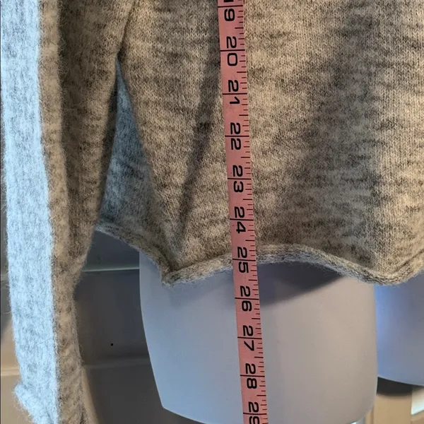 Everyday Lightweight Crewneck Sweater - Image 3