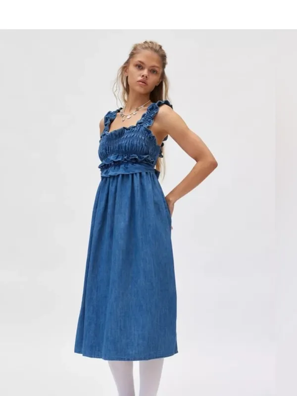 Kimchi Blue Kenzie Empire Waist Bow Back Denim Maxi Dress size medium - Image 12