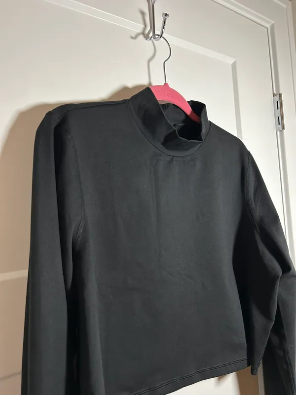 Aerie XXL black crop top - Image 2