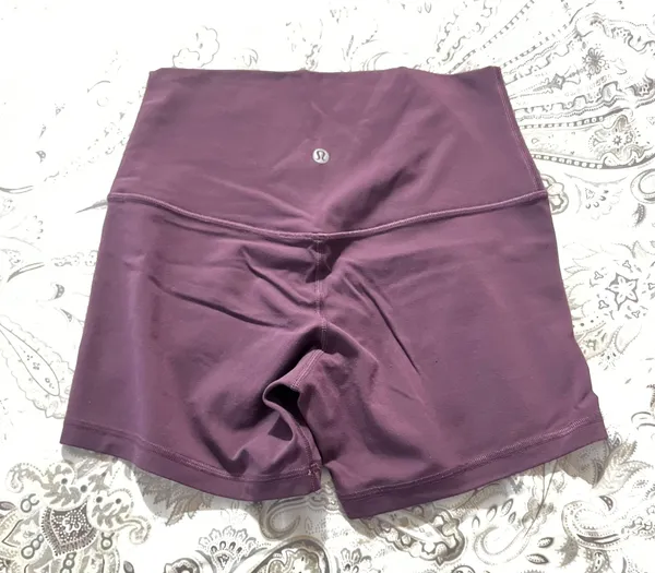Lululemon Align 4” Biker Shorts Size 6 Grapę Thistle - Image 3