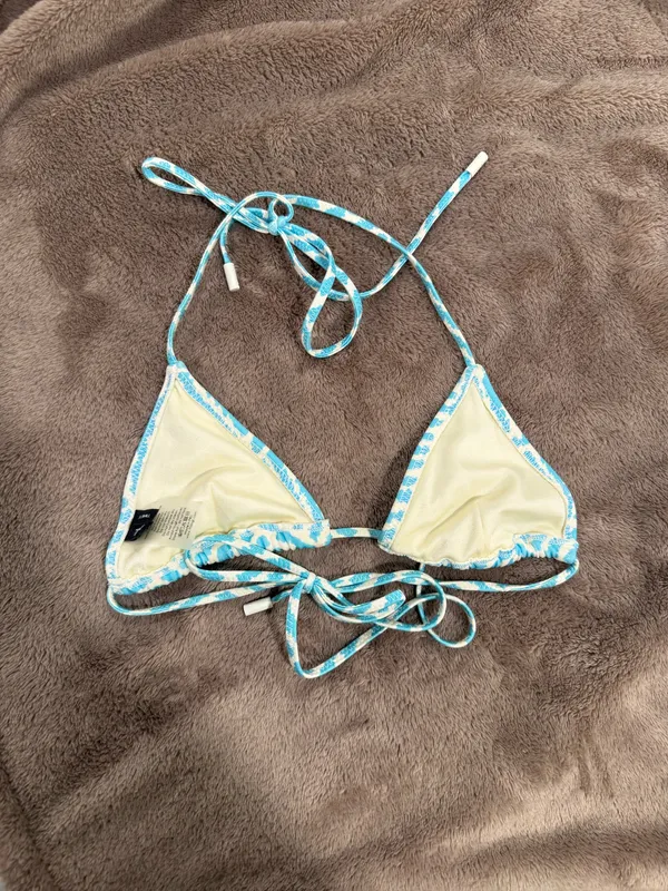 Trade!!! Triangl bikni top size xs just to small for me look for same print top - Image 2
