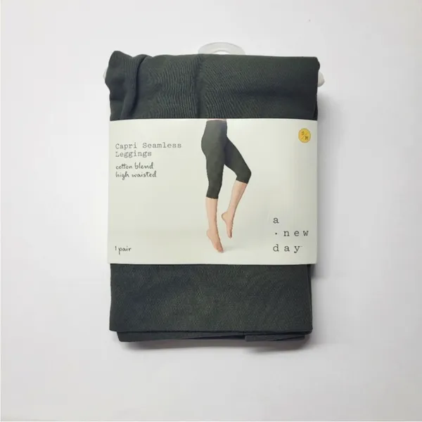 NWT A New Day Cotton Blend high waisted, capri, seamless leggings, olive green - Image 5