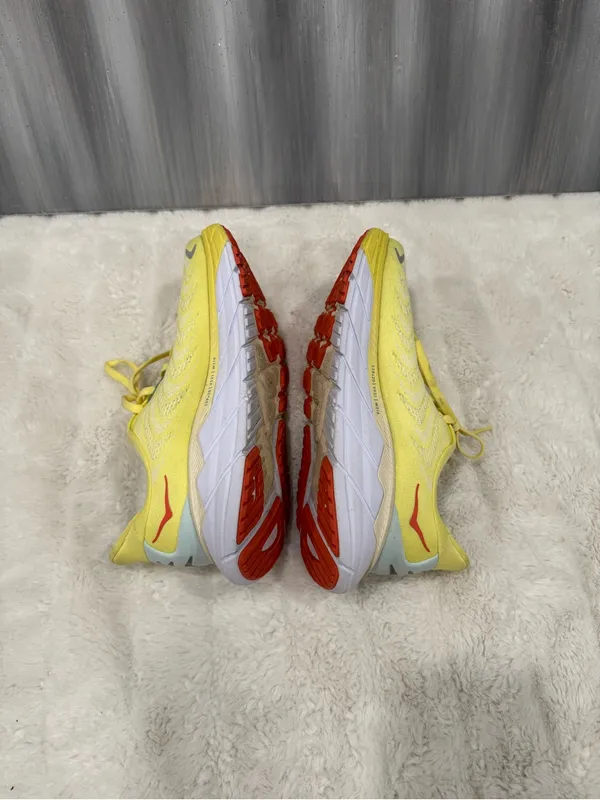 Hoka One One Ariahi 6 Running Shoe Yellow - Image 5
