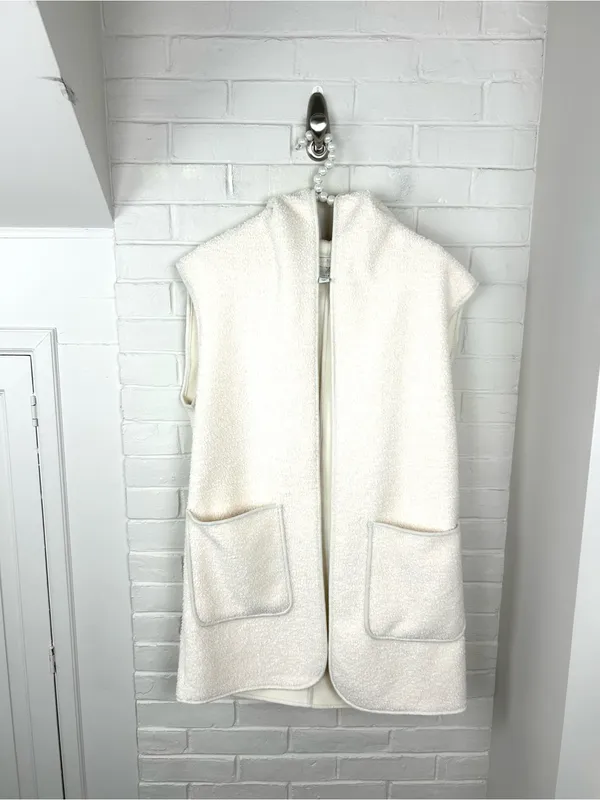 Joie Cream Sherpa Teddy Knit Hooded Long Line Vest Size M - Image 2