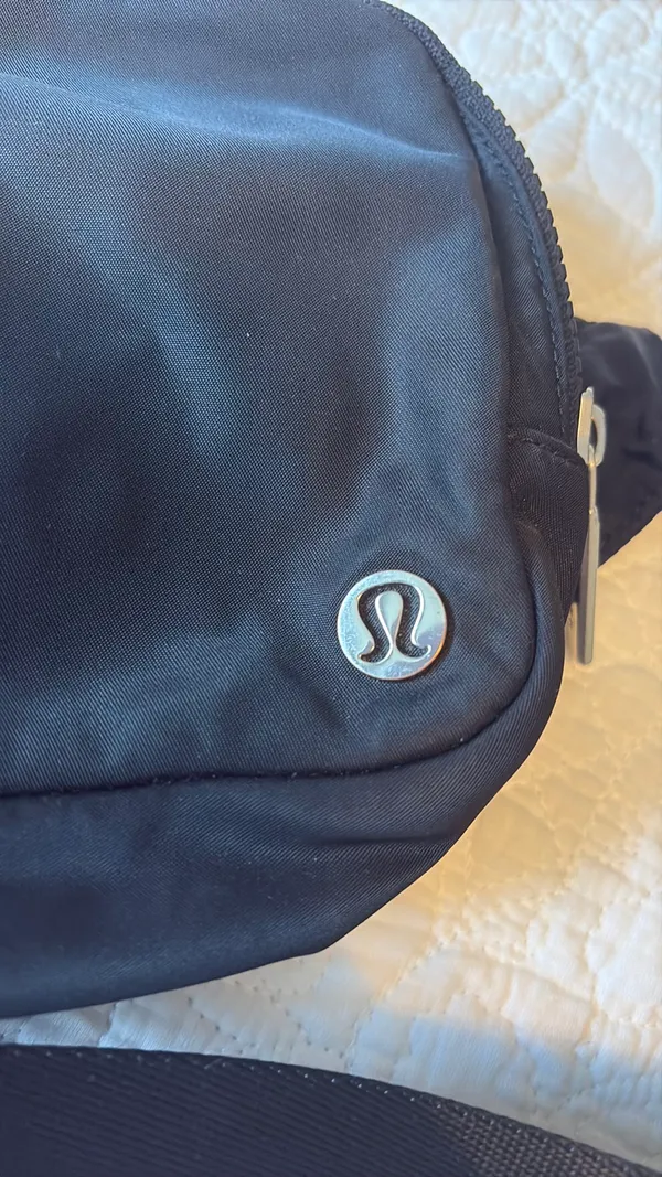 Lululemon Belt Bag - Image 4