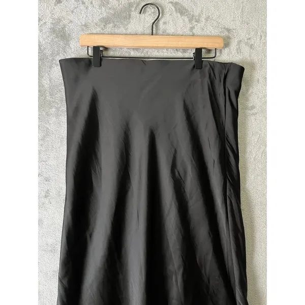 Z Supply Europa Poly Sheen‎ Skirt Black Satin Minimalist Quiet Luxury XL New - Image 4
