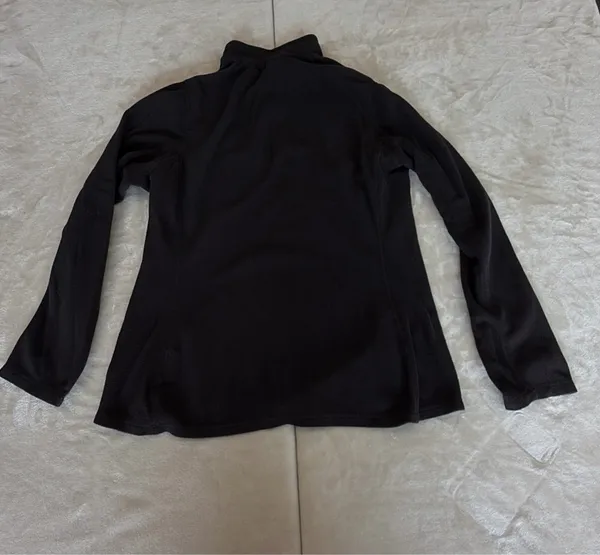 The North Face Women's Black Fleece 1/4 Zip Pullover - Image 5