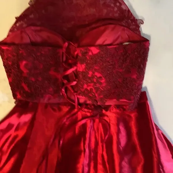 Women’s Gorgeous Red Formal Bridal Dress Two Pieces - Bodice and Skirt Size XS - Image 13