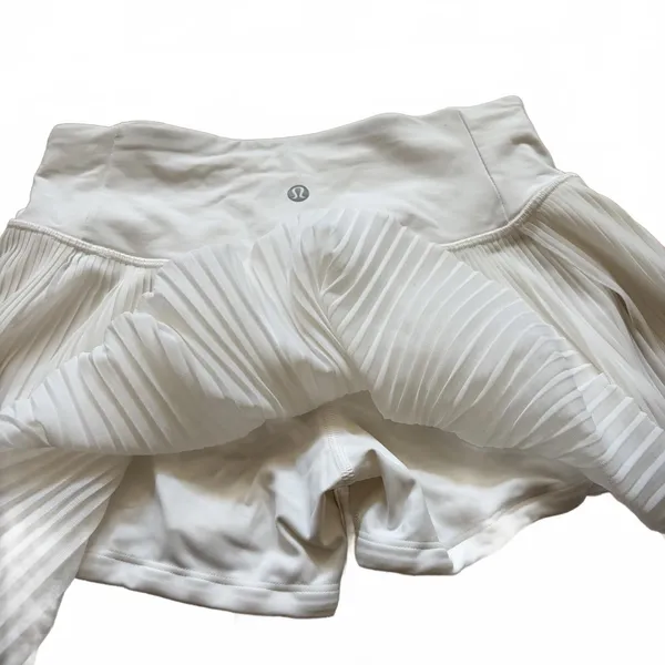 Lululemon Just Pleat It Skirt Tennis Pickleball Skort White Women's Size 2 - Image 7