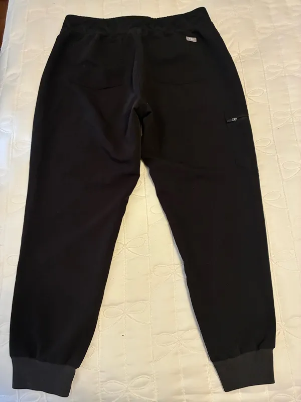 FIGS Black Scrub Jogger Pants - Image 2