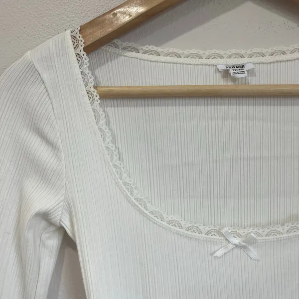Garage White Ribbed Long Sleeve Scoop‎ Neck Top Stretchy Size XS - Image 4