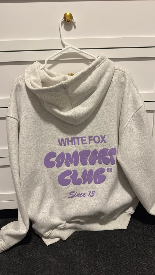 White fox hoodie - Image 4