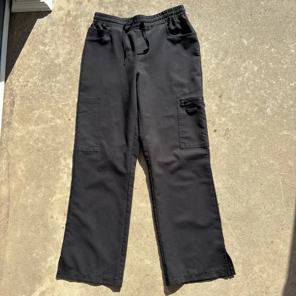 Black cargo XSP scrub hi rise pants - Image 2