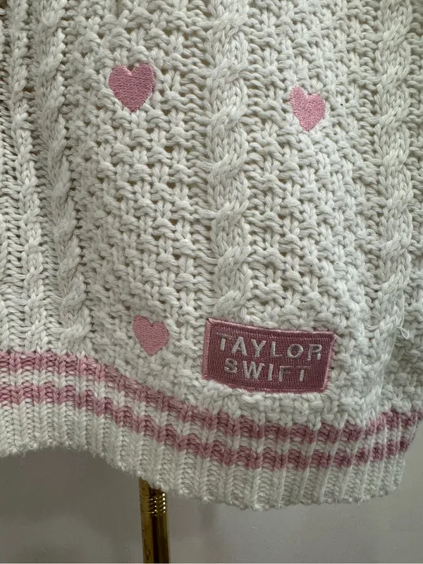 Taylor Swift Lover Cardigan M/L‎ - Image 5
