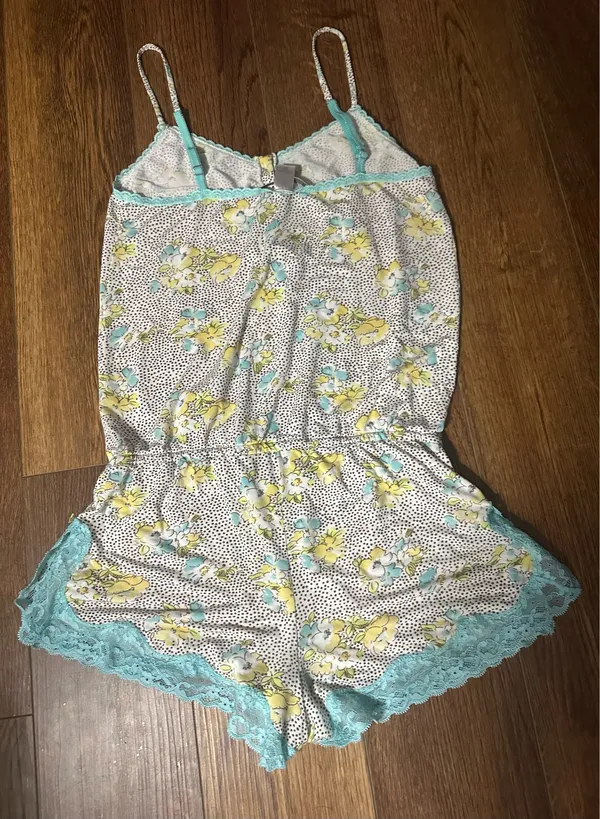 Victoria’s Secret Knit Jumper Romper With Drawstring Size Small Petite. - Image 8