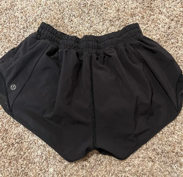 Hotty Hot Short 2.5” - Image 2