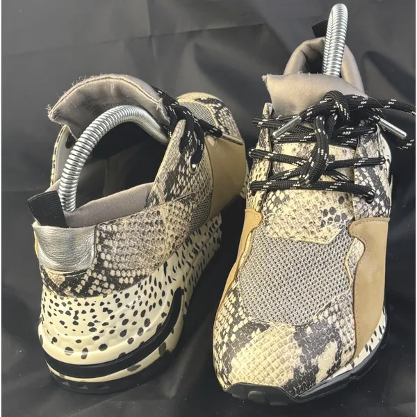 Steve Madden Women's Cliff Platform Sneakers Size 8 Snake Silver Snakeskin - Image 2