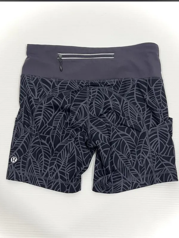Lululemon Run Dart & Dash Block-It Pocket Bike Shorts Purple Size 4 - Image 4