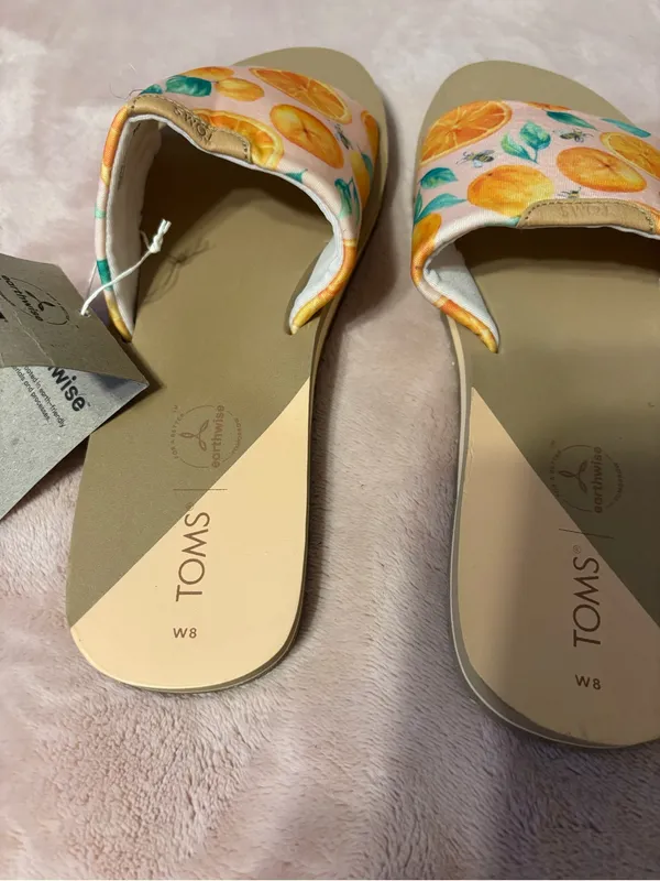 TOMS Earthwise Citrus Print Slide Sandals Orange Fruit Women’s Size 8 NWT - Image 2