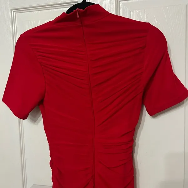 Mock neck ruched back zip maxi dress‎ short sleeve red size small - Image 5