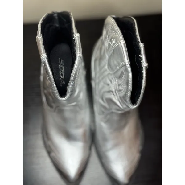 Soda Women Western Stitched Pointe Toe Silver High Top Ankle Boots Size 6 1/2 - Image 7