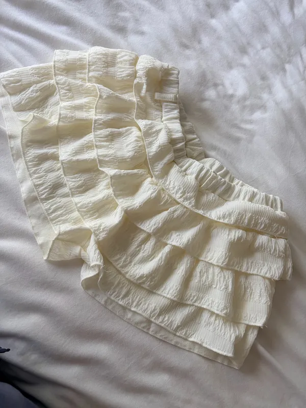 SHEIN cream ruffle shorts - Image 3