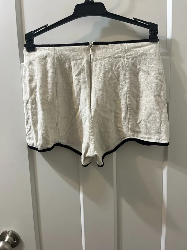 Illa illa shorts  - Image 4