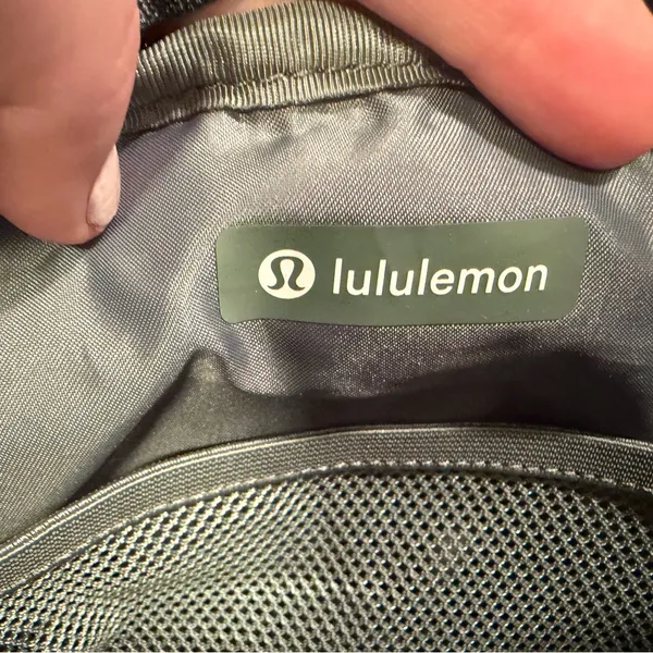 Lululemon Athletica Olive Belt Bag - Image 5