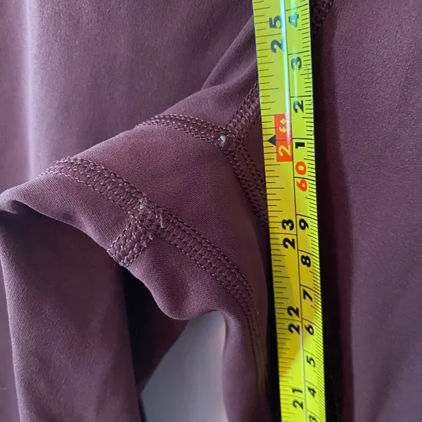 Lululemon Plum Purple Wunder Under High Rise Tights Cropped Ankle Women's size 4 - Image 10