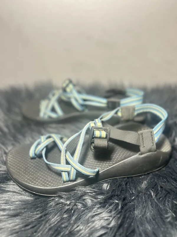 Women's Strappy Outdoor Sandal - Black with Teal Accents Sandals Size 9 - Image 2