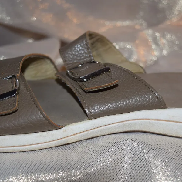 Ingaro Sport Cushioned Two Buckle Strap Sandals Size 8.5 - Image 3