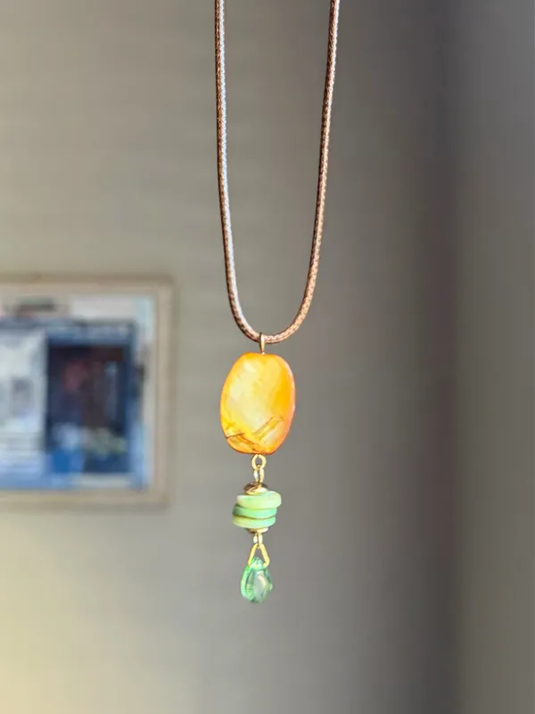 Handmade beautiful natural shell beads chic retro fairy whimsy necklace🌳🧡 - Image 3