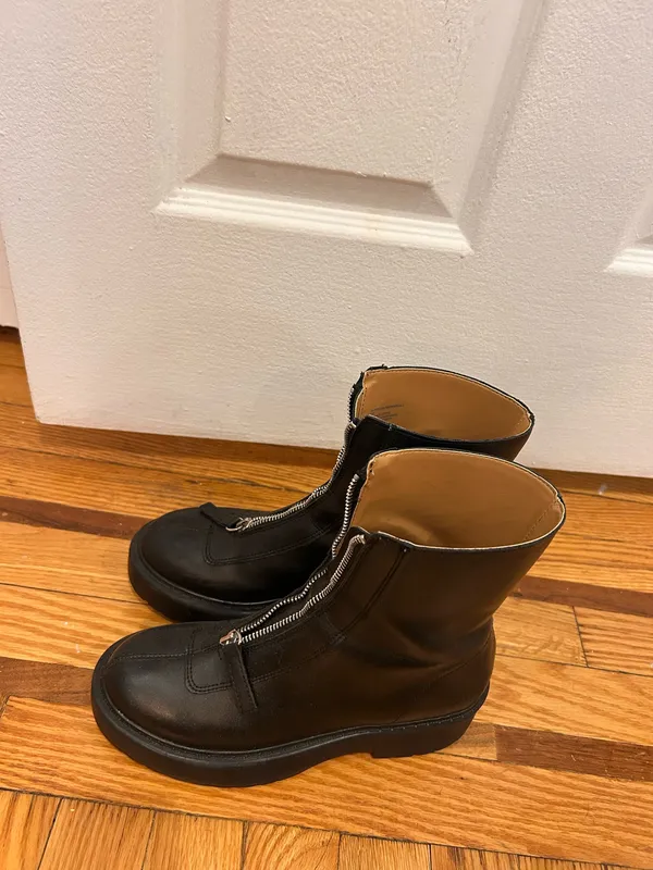 Steve Madden Jones Leather Zip Up Boots - Image 4