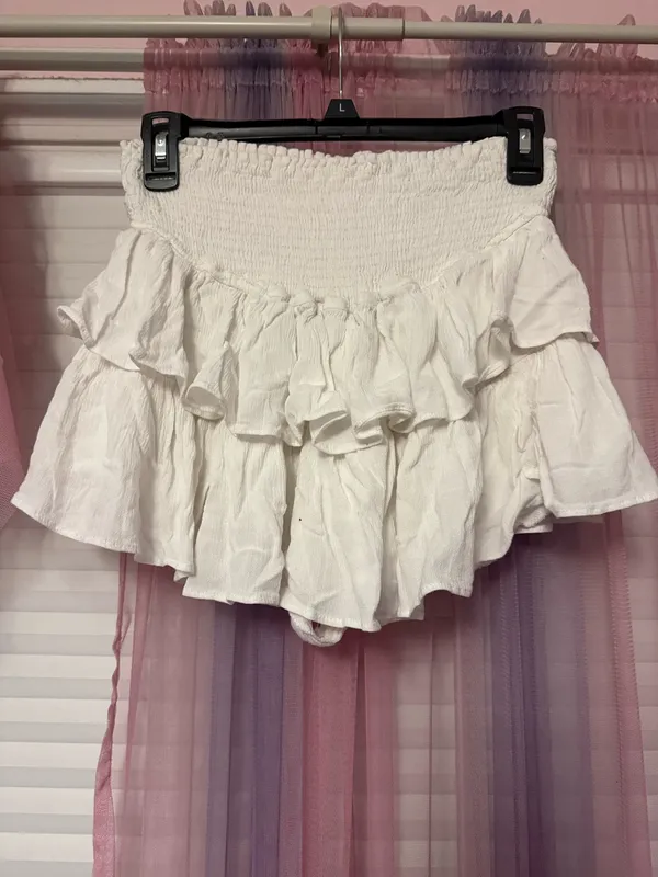 White Ruffle Skirt With Built In Shorts - Image 2