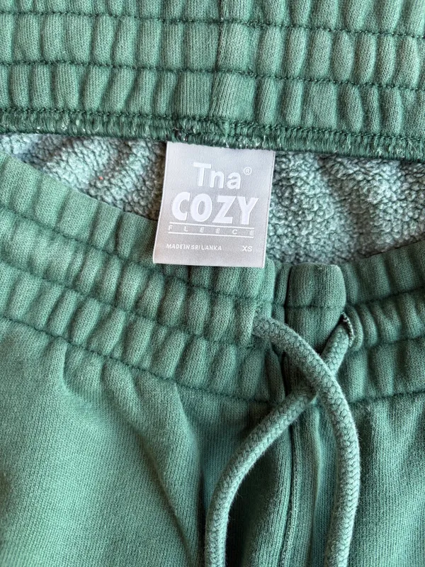 Aritzia Sweatpants TNA Cozy Fleece - Image 5