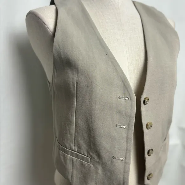 Zara Stylish Beige Vest with Button Detail XS NWT - Image 2