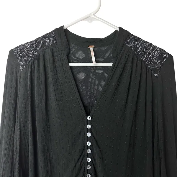 FREE PEOPLE Black Canyon Rose Metallic-Lace Blouse Hi-Lo‎ Oversized Top Size XS - Image 4