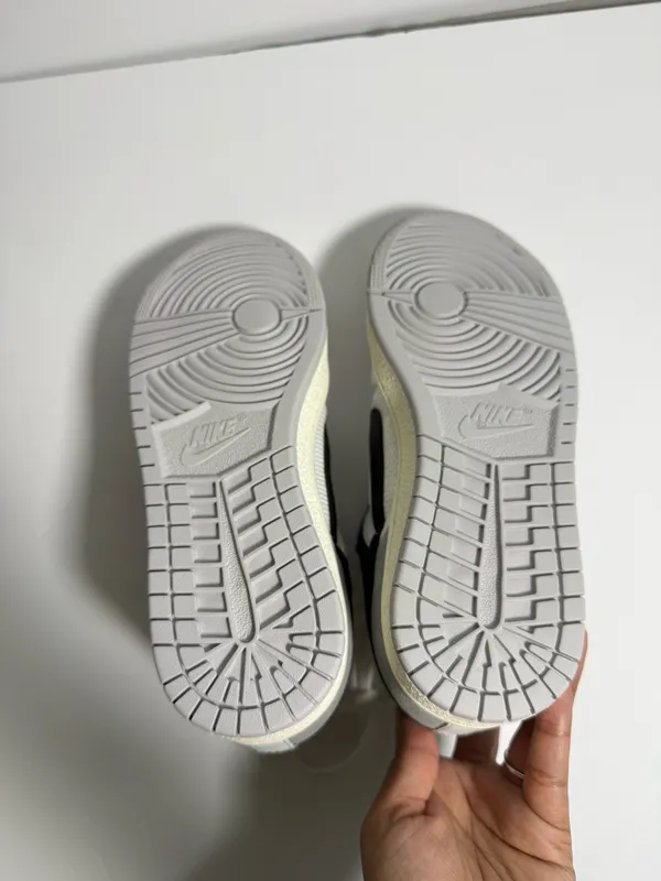 Nike Jordan Women’s Air Jordan Skyline Low size 8.5 - Image 8