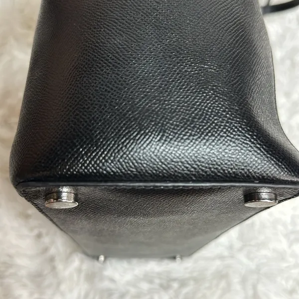 Micheal Kors Maddie Medium Crossgrain Leather Tote Bag - Image 7