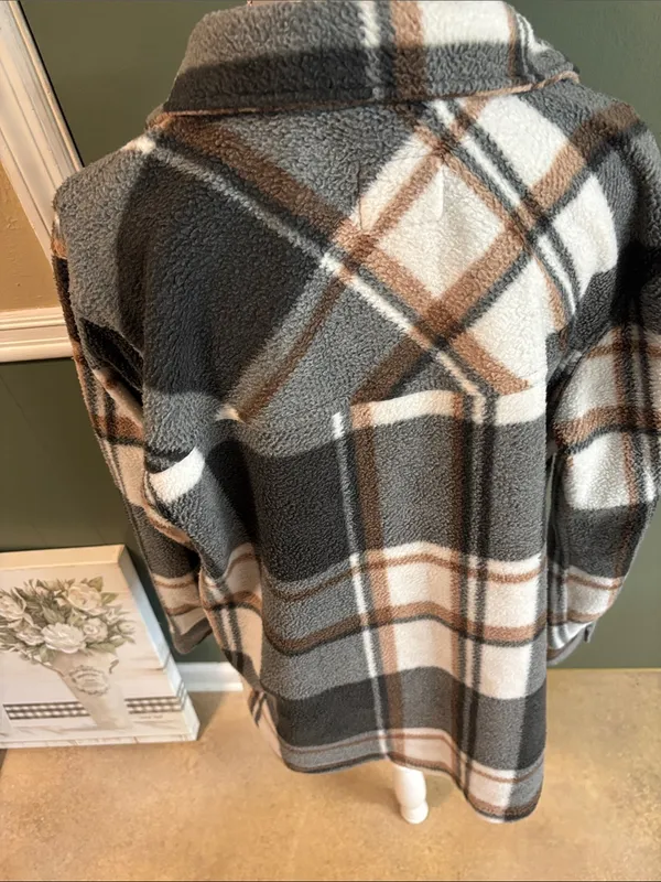 Thread & Supply Gray, Cream & Brown Plaid Teddy Shacket Gray Size XL - Image 2