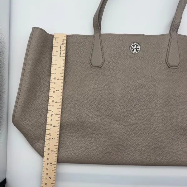 Tory Burch Perry Tote Taupe Pebbled Leather Shoulder Bag Classic Preppy Neutral - Image 12