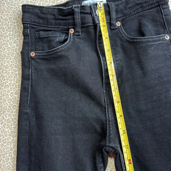 Zara Black High Rise Skinny Ankle Jeans size 4 - Image 4