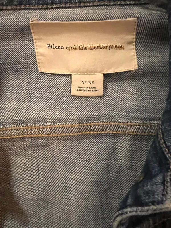 Anthropologie Pilcro‎ AVIE Classic Denim Trucker Jacket Leather Detail Size XS - Image 8